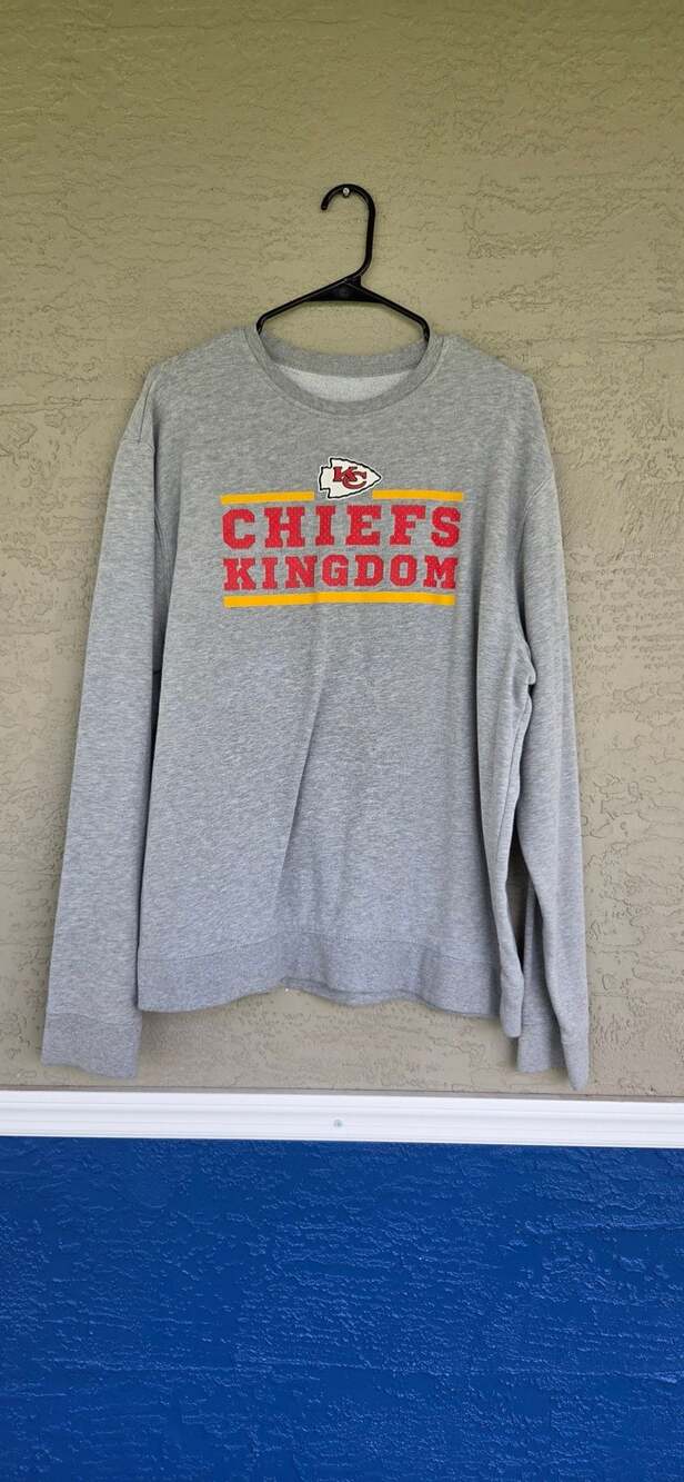 NFL Team Apparel Kansas City Chiefs Sweatshirt Size XL/T G/EG Gray